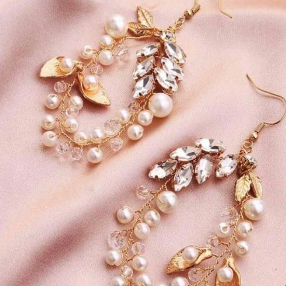 Custom bridal earrings - Picture 3 of 5